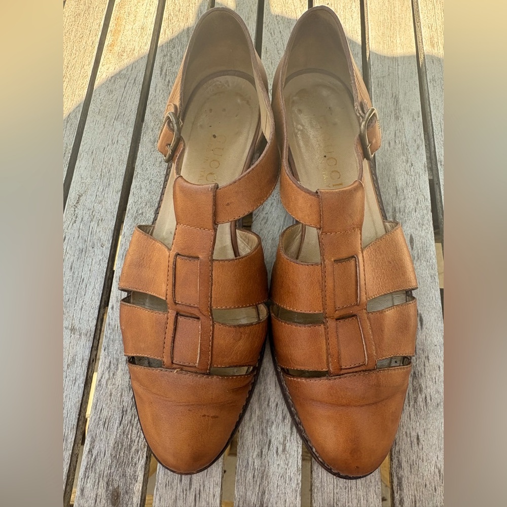 Gucci Made In Italy Authentic Leather Fisherman Sandals Size 8B